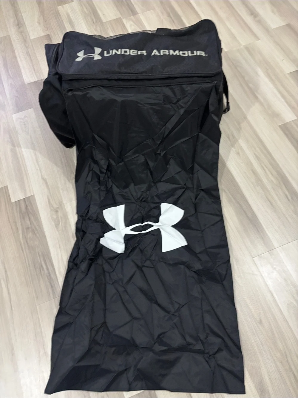 Under Armour Black Weekend Duffel Traveling Bag with Silver Logo